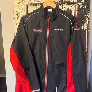 Brooks Running Finisher Jacket Rock -N-Roll Marathon Black and Red unisex Large